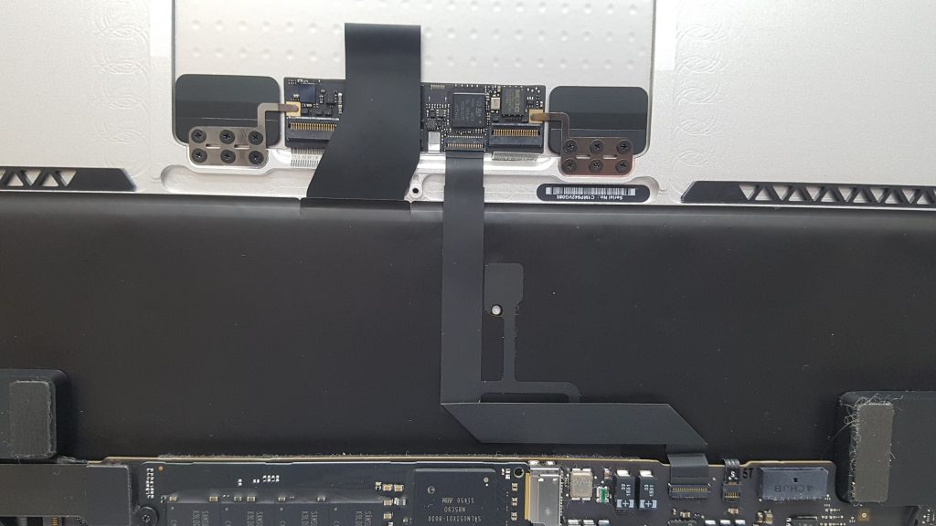Apple Macbook and Macbook Air Touch Pad / Keyboard Repair